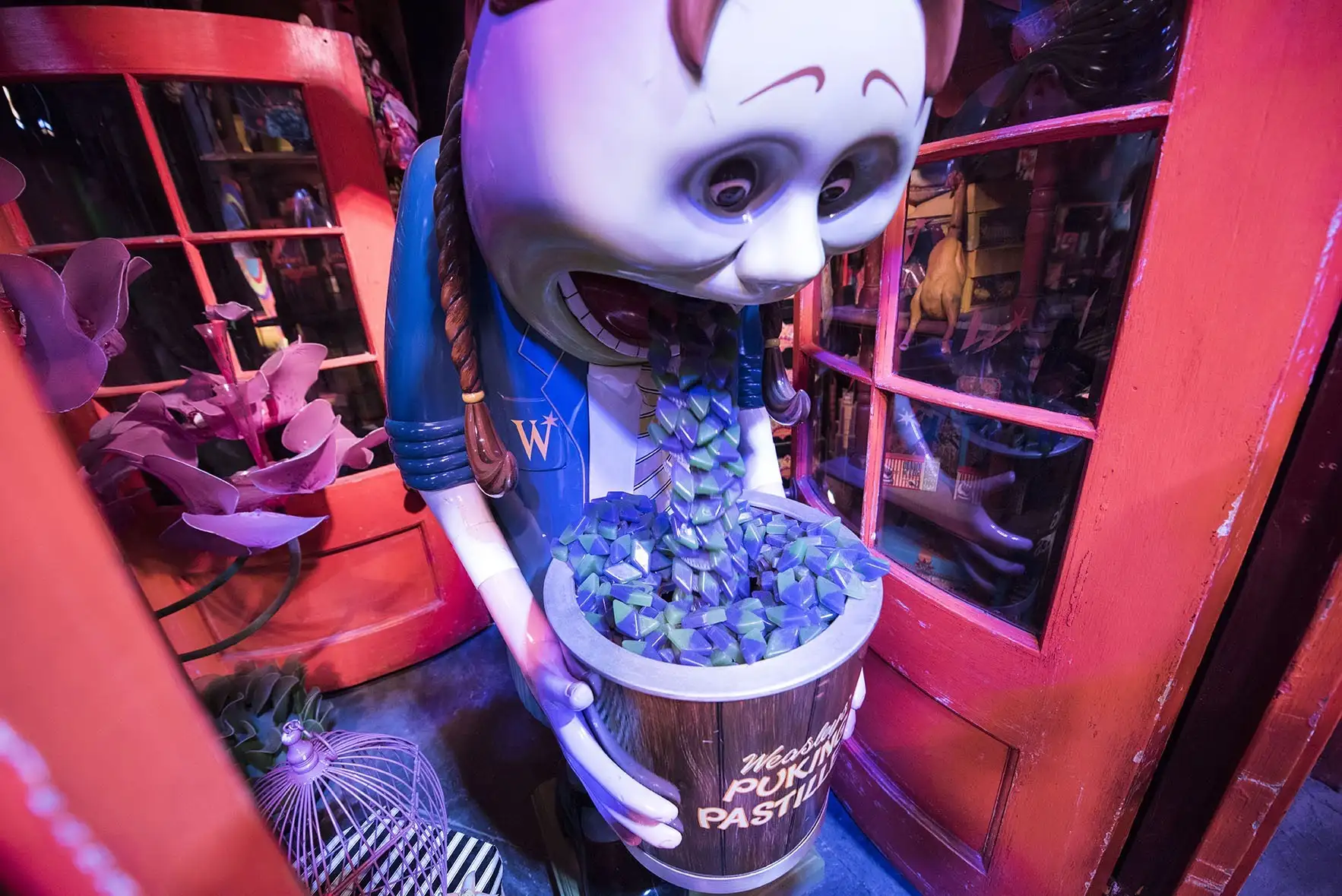 Weasleys' Puking Pastilles figure at the Diagon Alley set