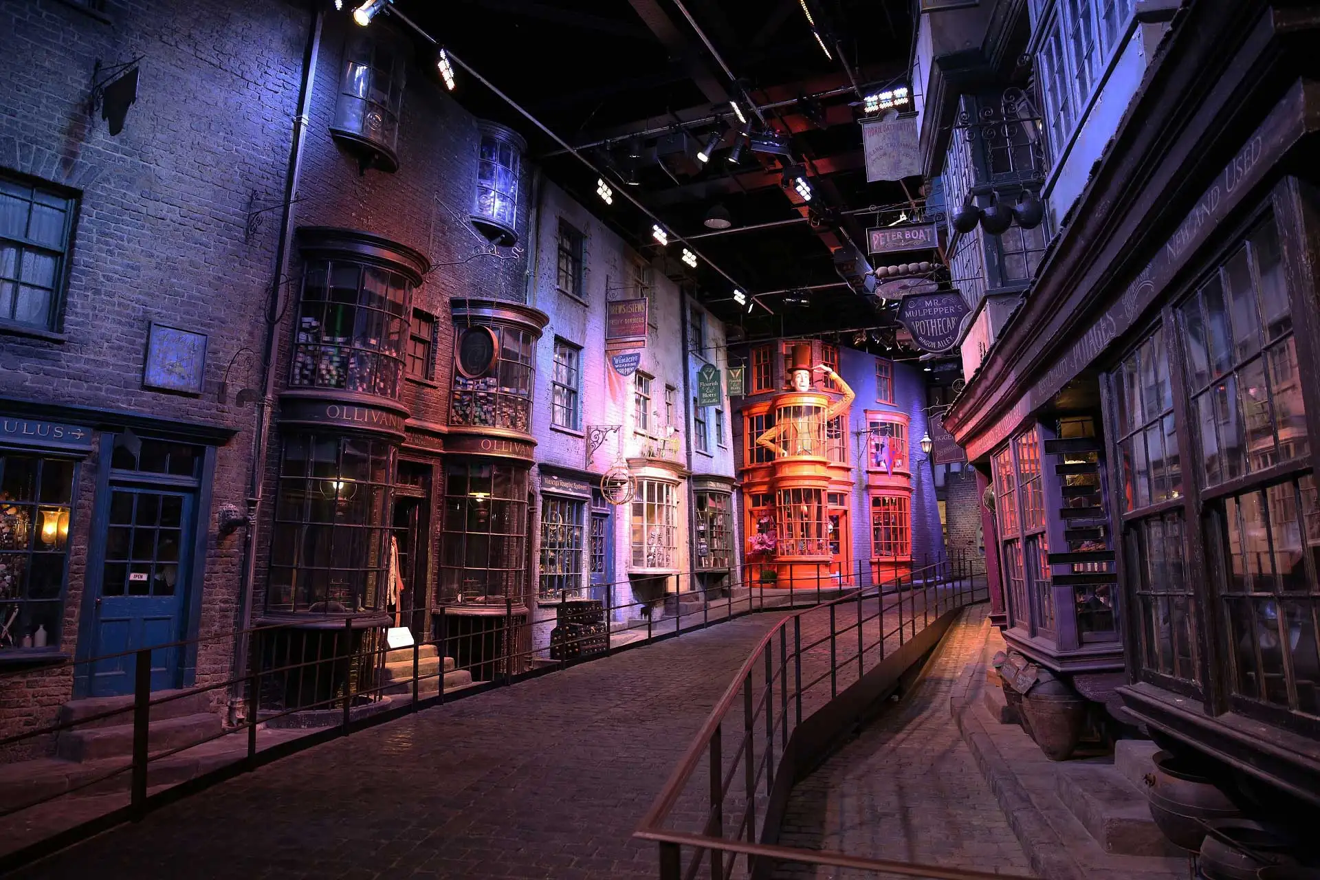 Diagon Alley set illuminated at night at Warner Bros. Studio Tour