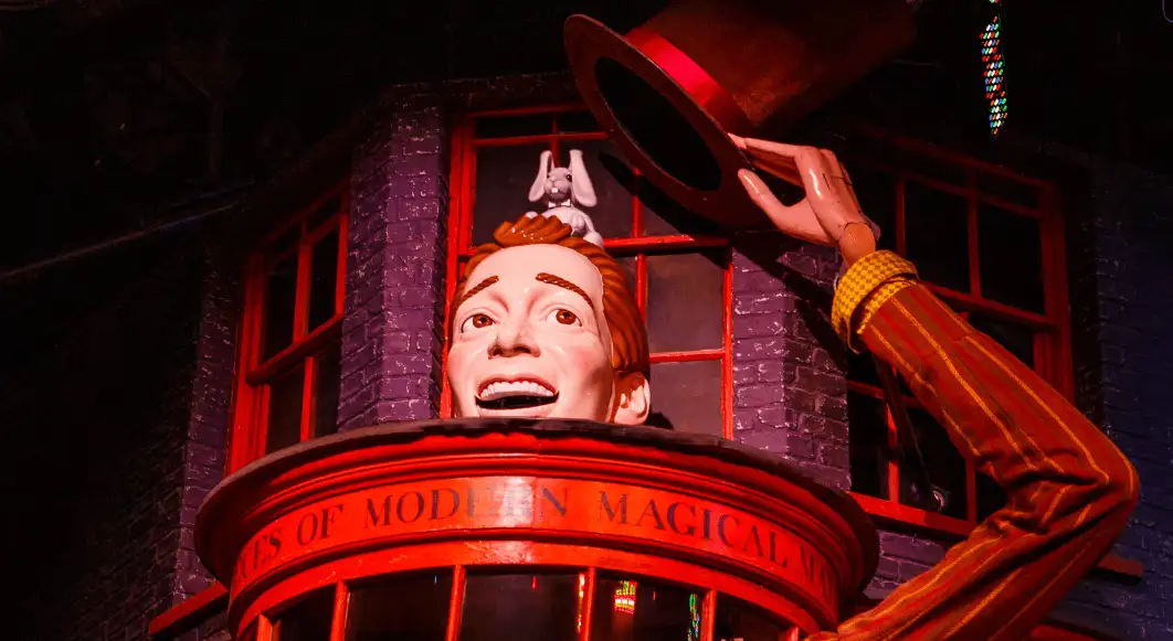 Relaxed Tour - Sorting Hat at Diagon Alley