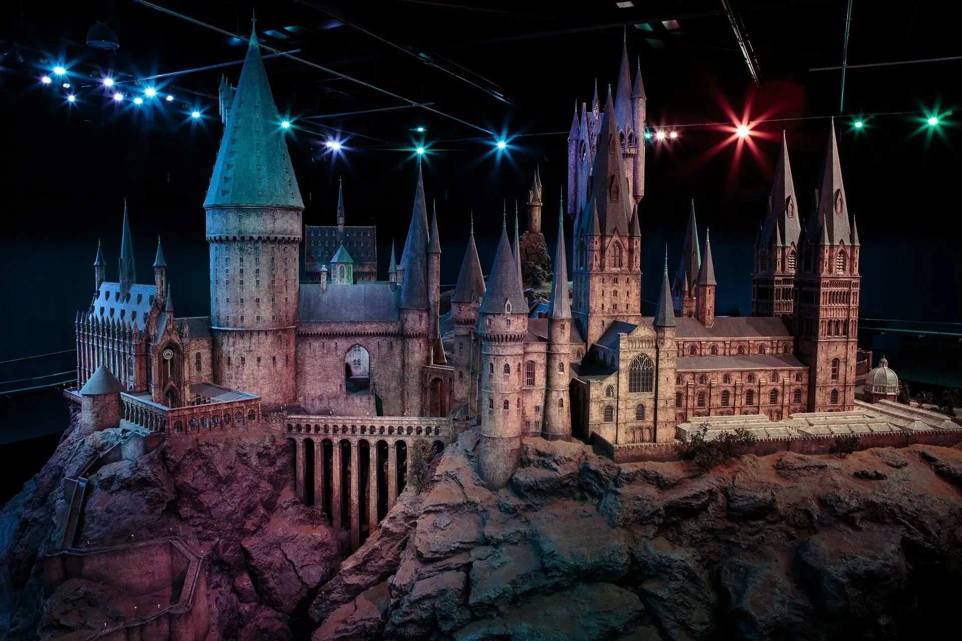 SEN Resources Hero - Hogwarts castle scale model at Warner Bros. Studio Tour