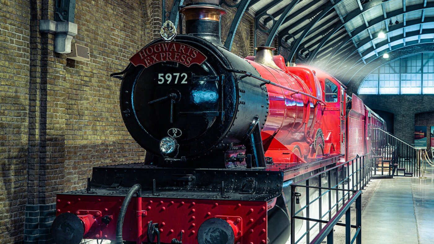 The Platform 9 3/4 set at Warner Bros. Studio Tour London