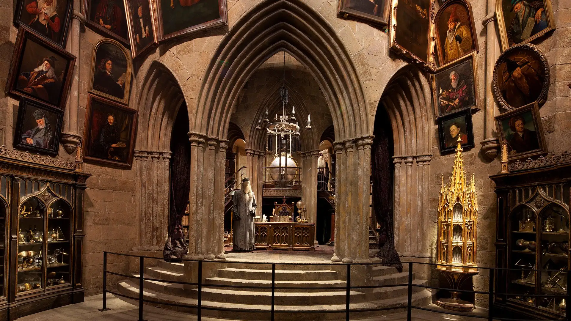Relaxed Tours - Dumbledore's office